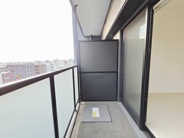 RENAISTERIA MOTOYAMA ベランダ
