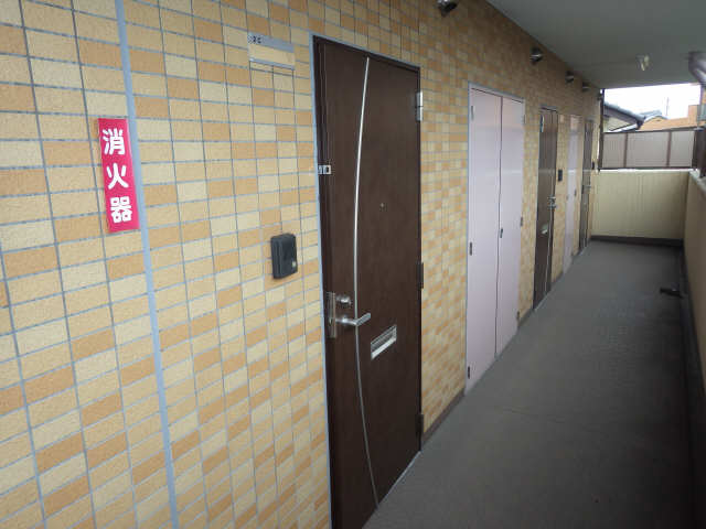 グランパルク 玄関