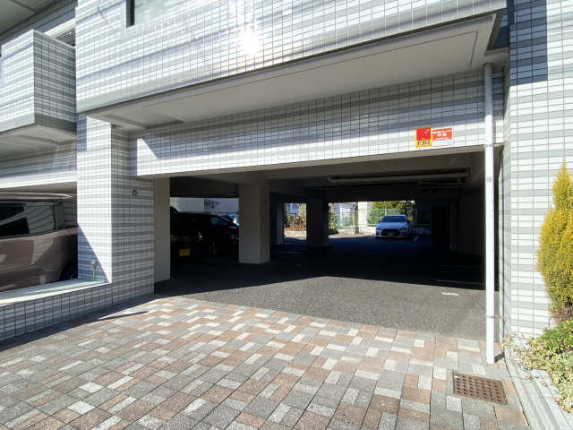 パークグリーン長久手 駐車場