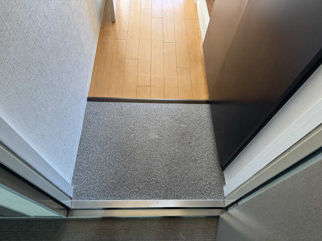 ラディアント千種 玄関