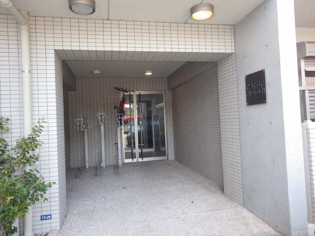 ＰＡＰＥＲ　ＭＯＯＮ エントランス