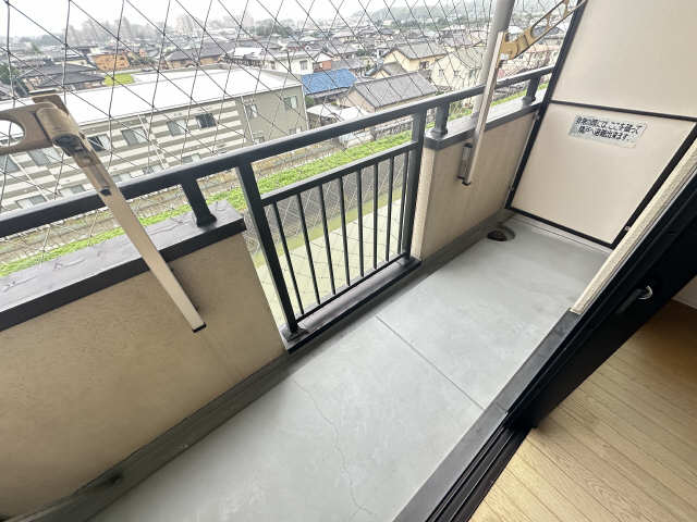 アヴェニューコート中野Ｃ棟 ベランダ