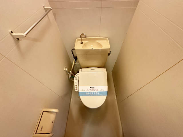 アヴェニューコート栗真Ｂ棟 トイレ