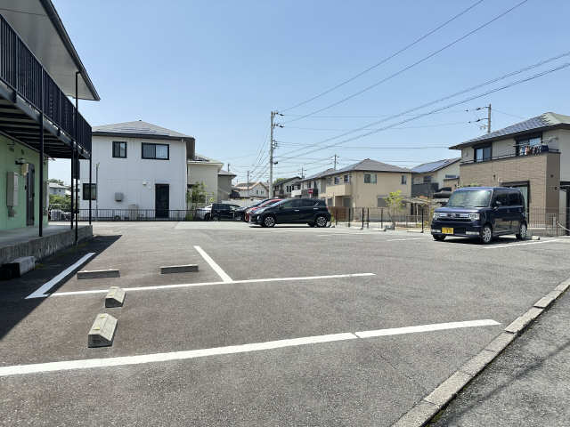 上浜ロートス 駐車場