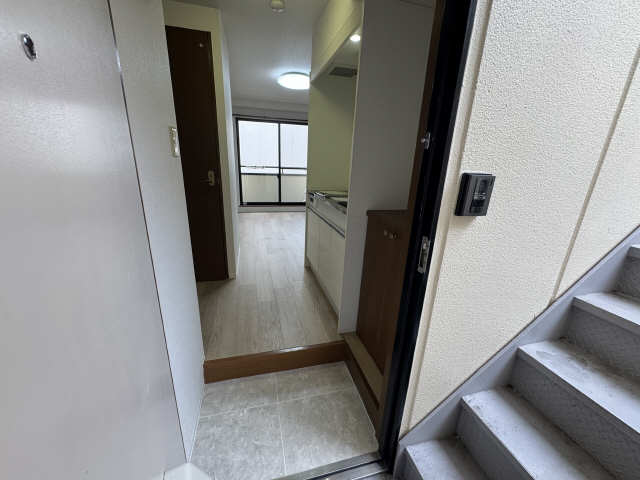 プチメゾンドーム南 玄関