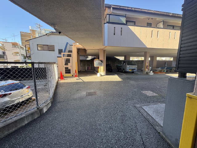ル・ポール八事　南棟 駐車場