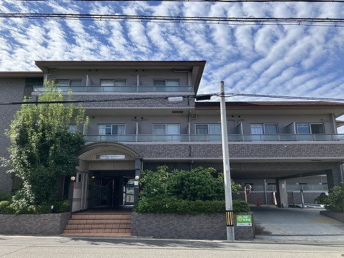 ベレーサ本山 建物外観