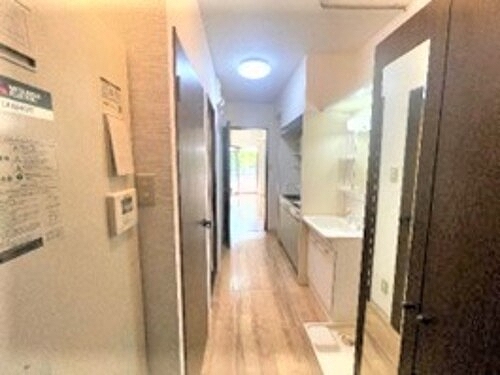 ベレーサ本山 廊下　※同タイプの部屋のお写真です