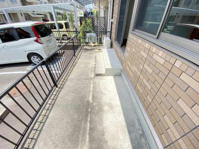 グローリー上川原 ベランダ