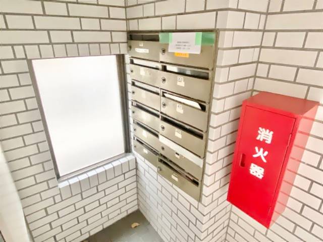 ロイヤル塩釜 ダイアルキー付きのポストです