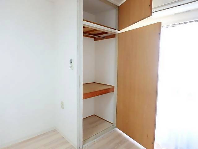 メゾン西畑 収納