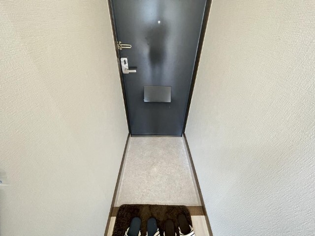 フラッツ本郷 玄関