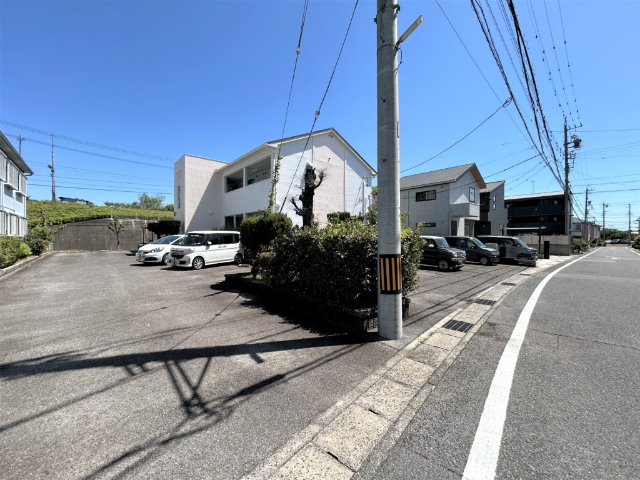 ツリーガーデン旭 駐車場