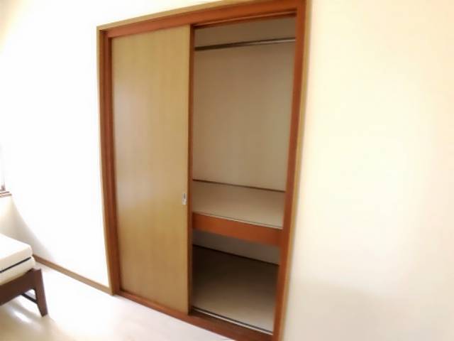 レオン八事　３号館 リビング収納