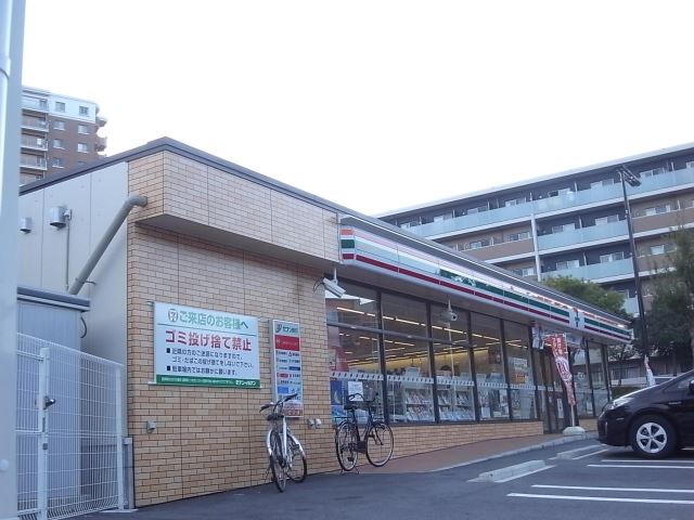 そふぃあ高峯 セブンイレブン