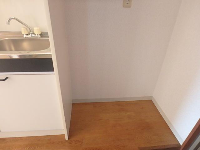 サンシャイン隼人 冷蔵庫置き場