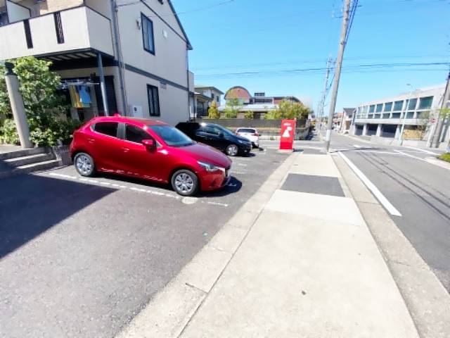 アネックス平和が丘Ⅱ 敷地内に１台確保可能です。