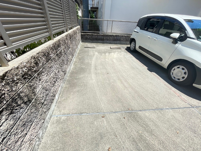 ソフィア御器所 駐車場
