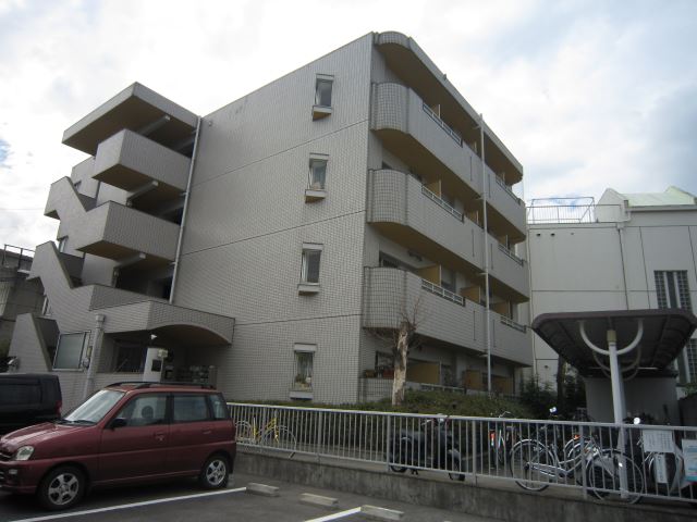 永和ビル 駐車場です