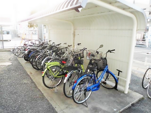 ＡＺＡＬＥＡ２号館 駐輪場