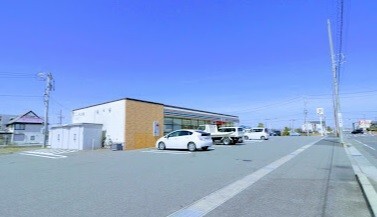 ｄｏｕｘ・ｕｎⅢ【ドゥー　アン　スリー】 セブンイレブン半田向山町店