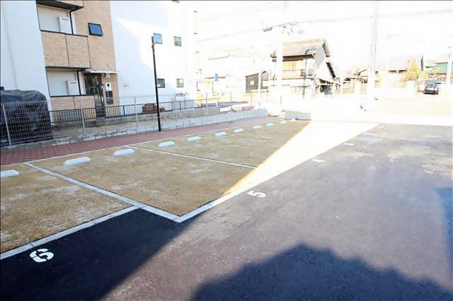 ウェルアップ 駐車場