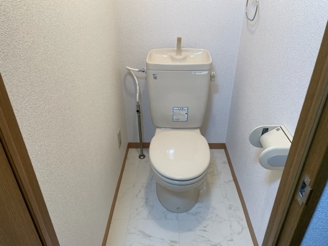 セカンドシェニール トイレ