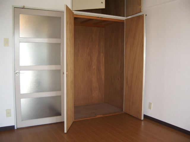 苺マンション 収納