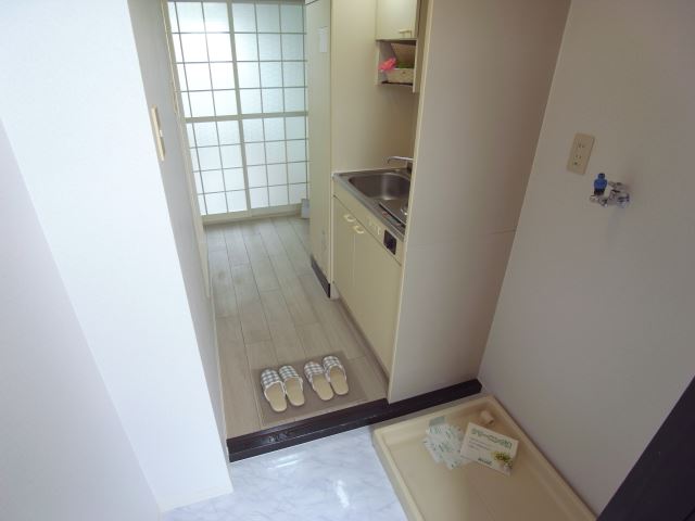 ホワイトヴィラ 玄関