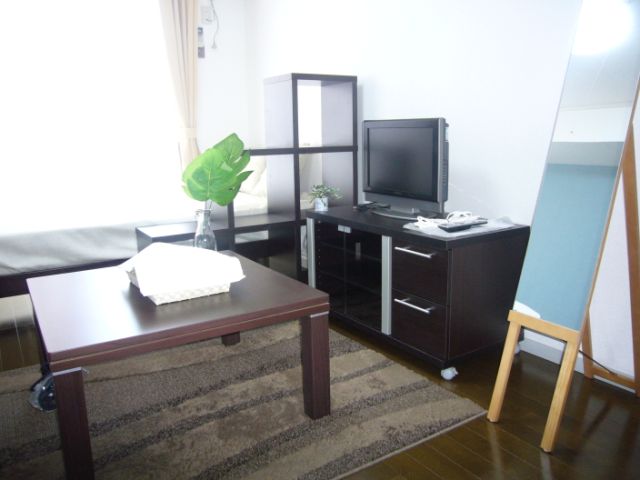 ビジャコンドウ すぐに住めるようトイレットペーパーやハンガーまでついています