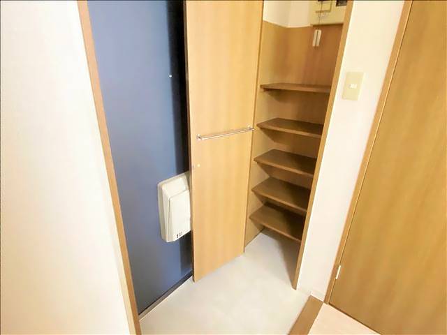 エクシード御器所 玄関