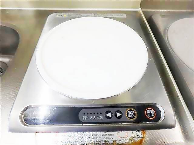 ラ・フォンタナ・ロッサ キッチン