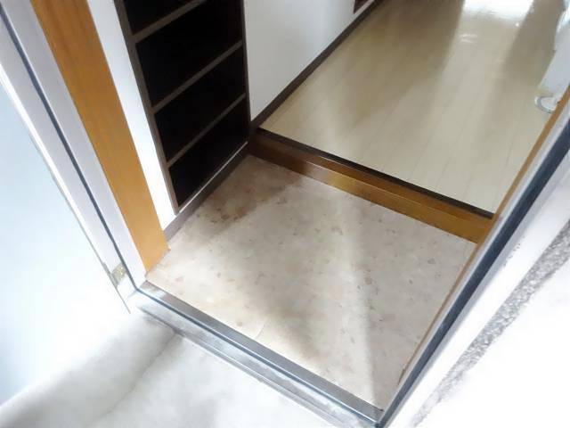 クラブ亭ビル 玄関