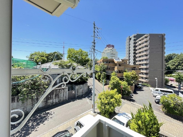 そふぃあ高峯 2階角部屋