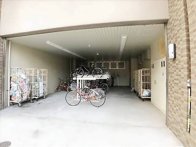 Ｆｏｒｅｓｔａ山西 駐車場