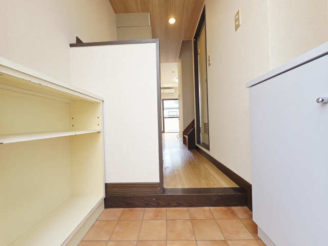 アネックス山手 玄関