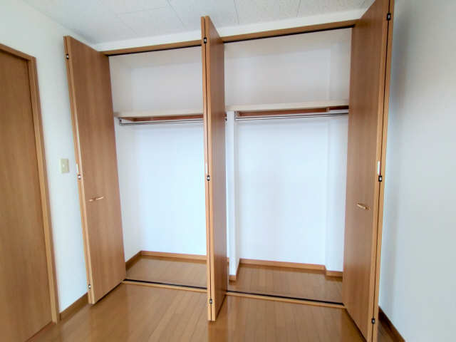 Ｒｅｓｉｄｅｎｃｅ四季 収納