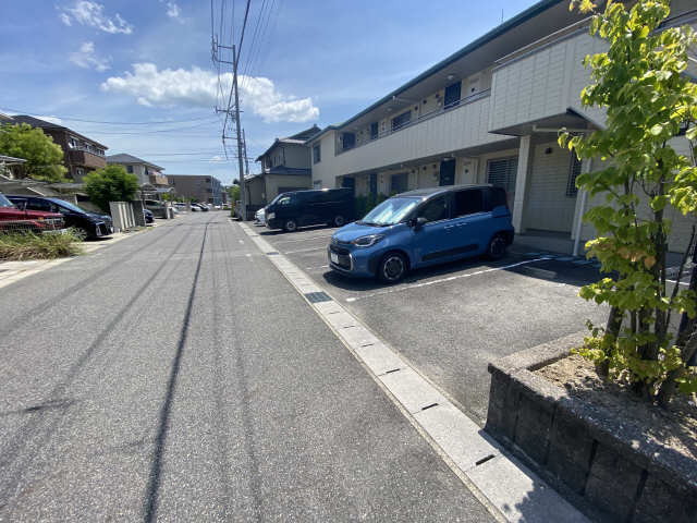 サングリーン 駐車場