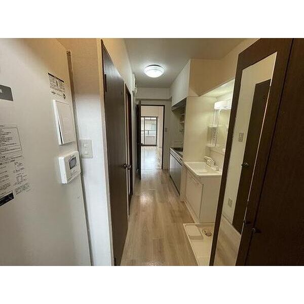 ベレーサ本山 洗面台　※同タイプの部屋のお写真です