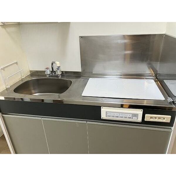ベレーサ本山 キッチン　※同タイプの部屋のお写真です