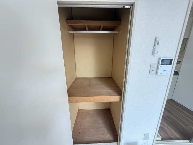 ネスパルド御幸山 収納