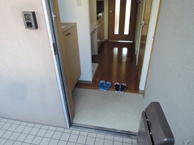 ベル・ステージ竹の山 玄関