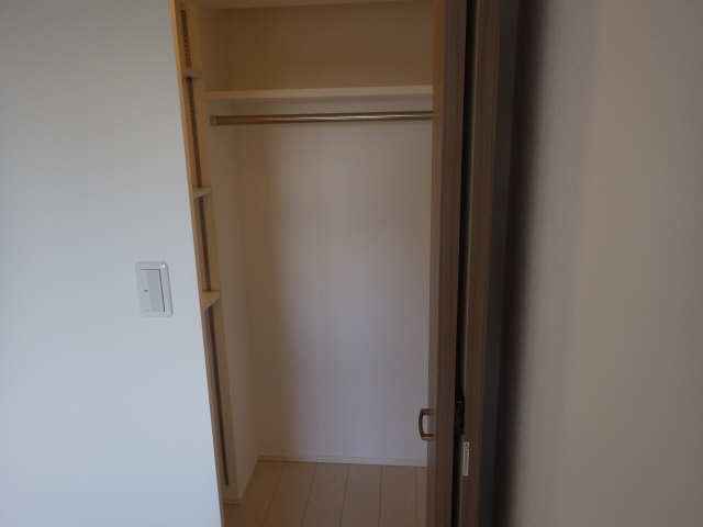 RENAISTERIA MOTOYAMA 収納