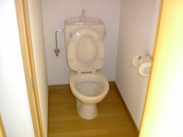 カレッジハウス　8 トイレ